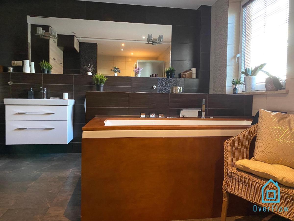 Lux Apartment - Lakefront Apartment In Kamien With Sauna & Hot Tub Only 30 Minutes From Gdansk And Gdynia Exterior foto